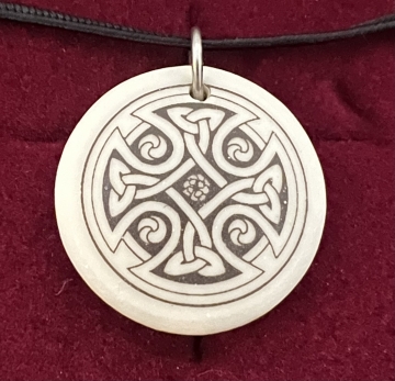 Necklace Pendant Celtic Cross (Round)